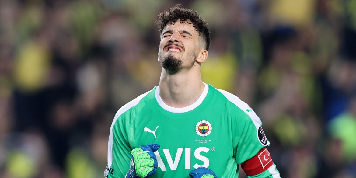 Man United Transfer News: Offer Made For 6ft 5 Goalkeeper
