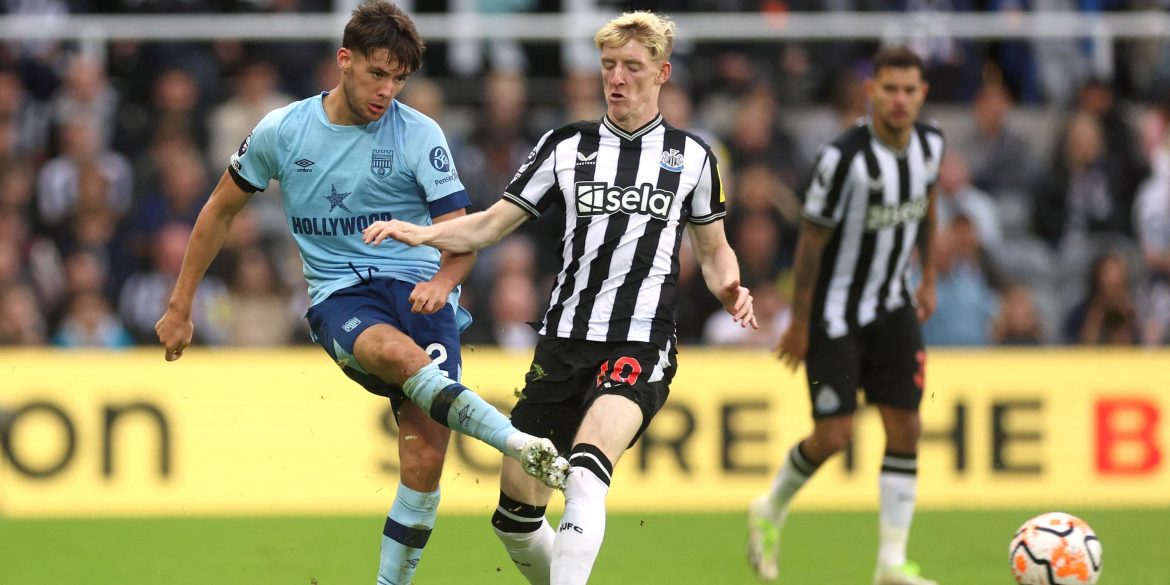 Liverpool: Aaron Hickey transfer update